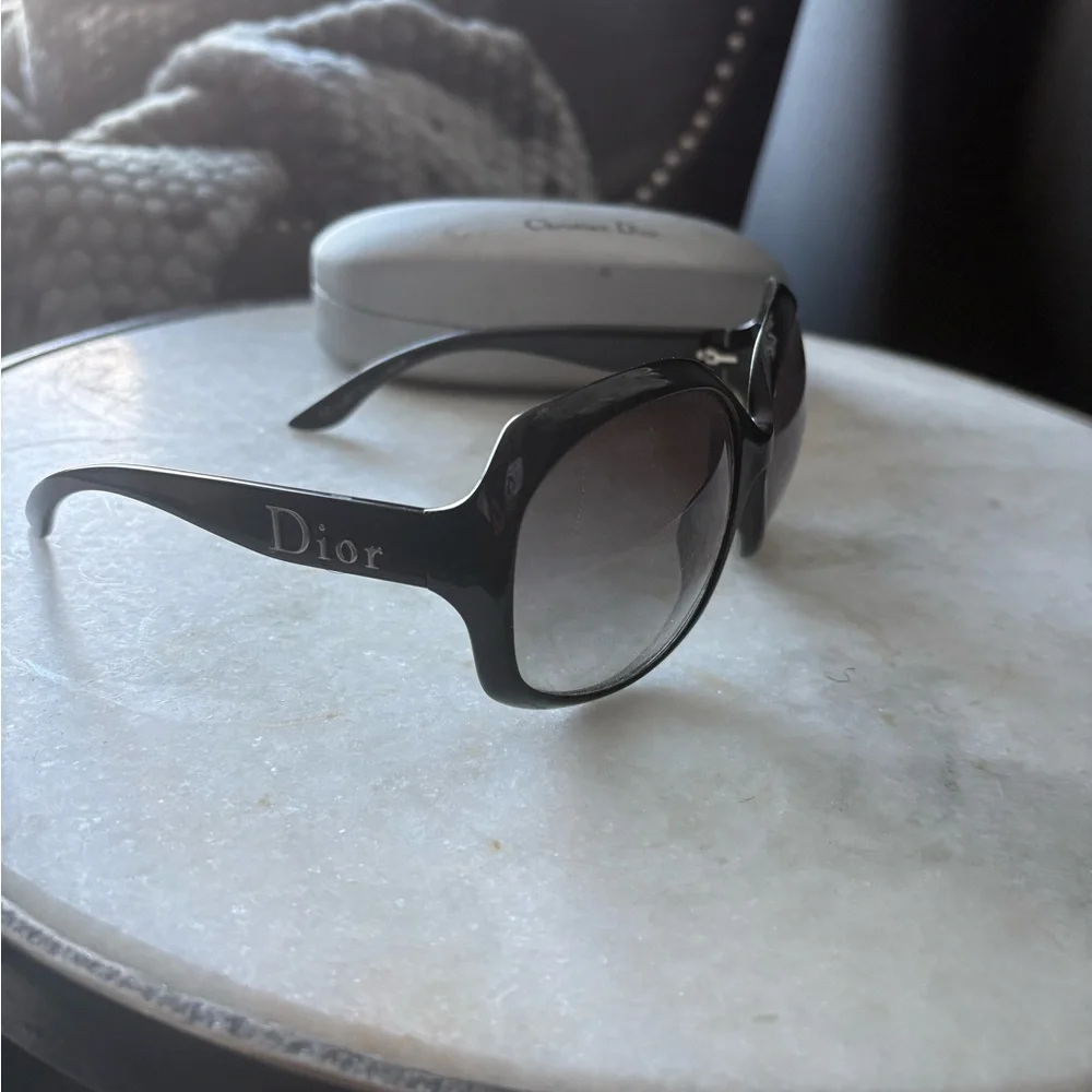 Christian Dior Vintage Glossy 1 Sunglasses - Picture 5 of 11
